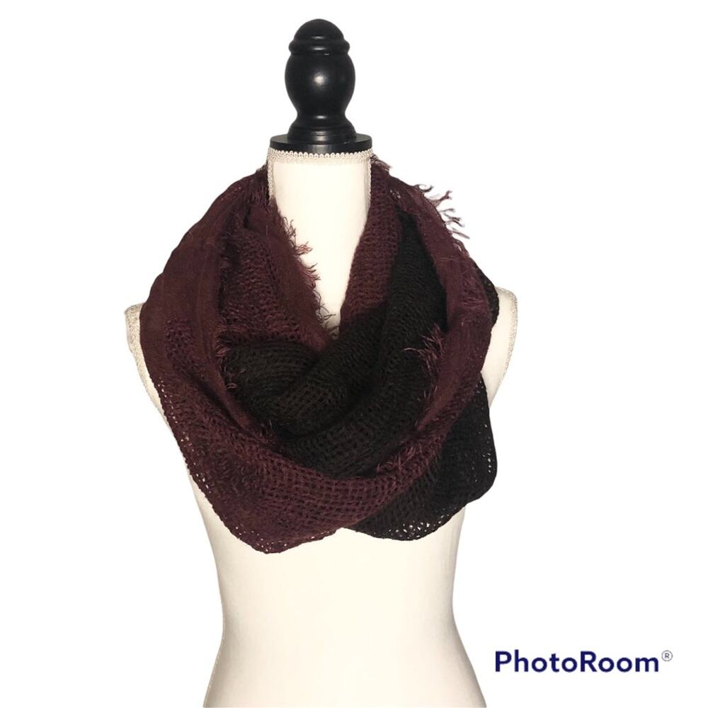 Simply Vera Vera Wang Infinity Scarf